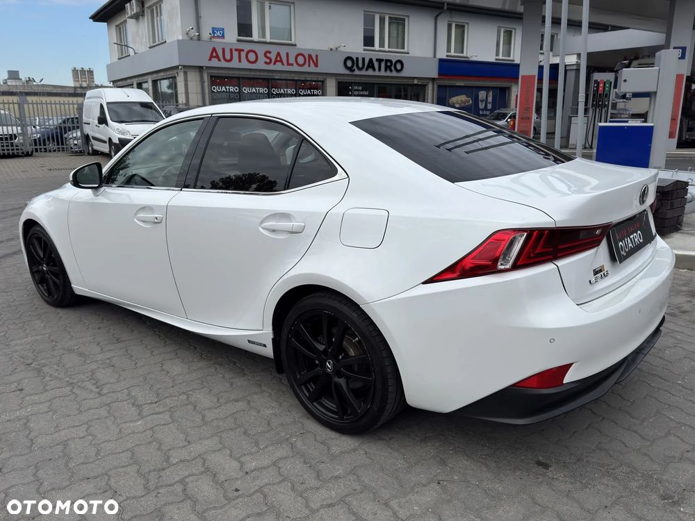 Lexus IS 300h Elite EU6 - 6