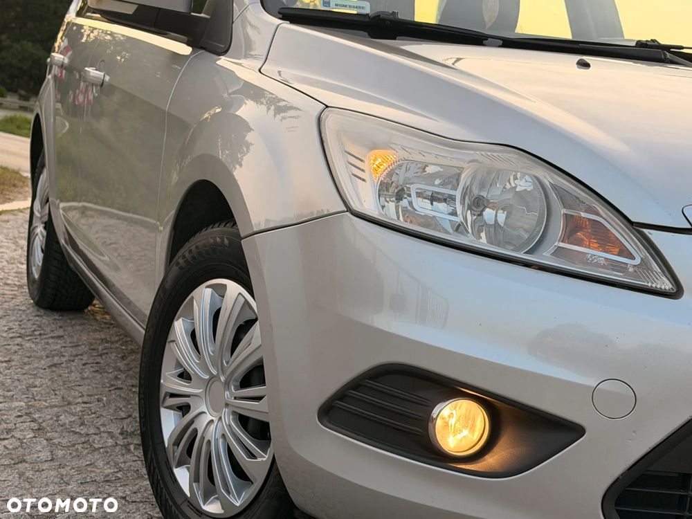 Ford Focus 1.6 Trend - 27