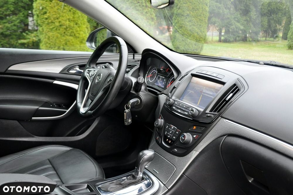 Opel Insignia - 18