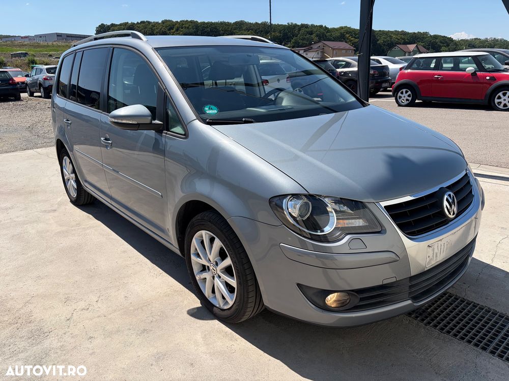 Volkswagen Touran 1.4 TSI DSG Comfortline - 2