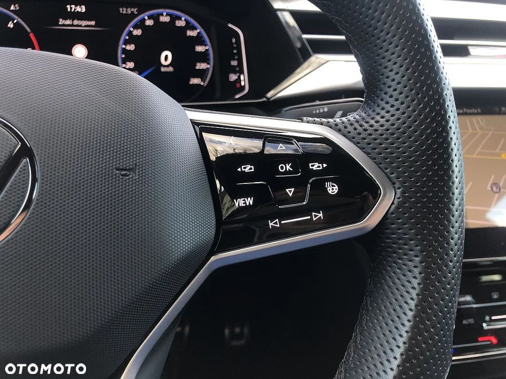 Volkswagen Arteon 2.0 TDI R-Line DSG - 26