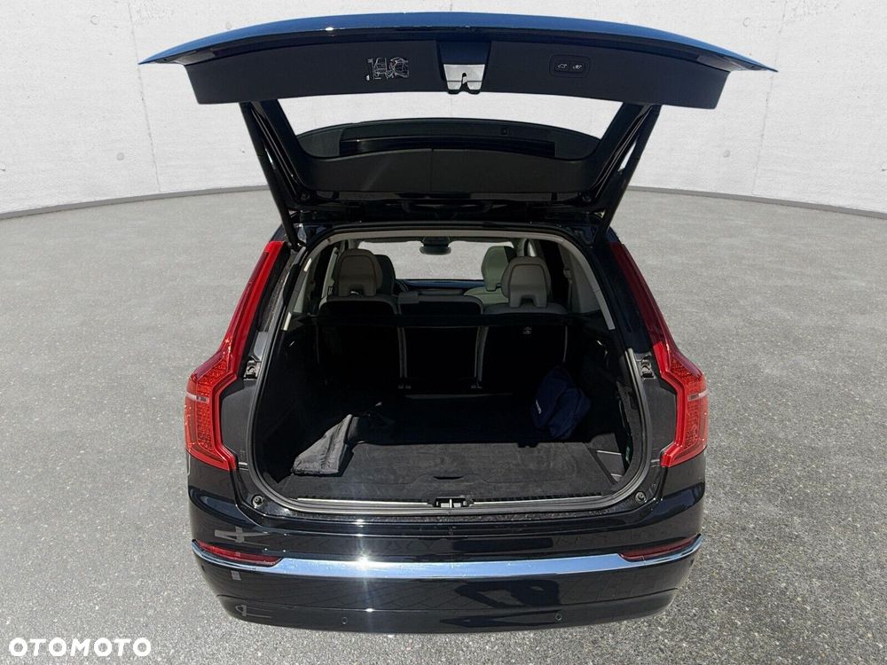 Volvo XC 90 - 25