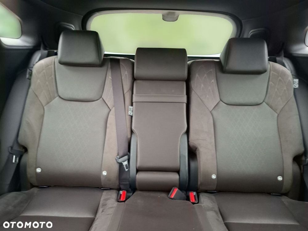Lexus RX 450h+ Omotenashi - 34
