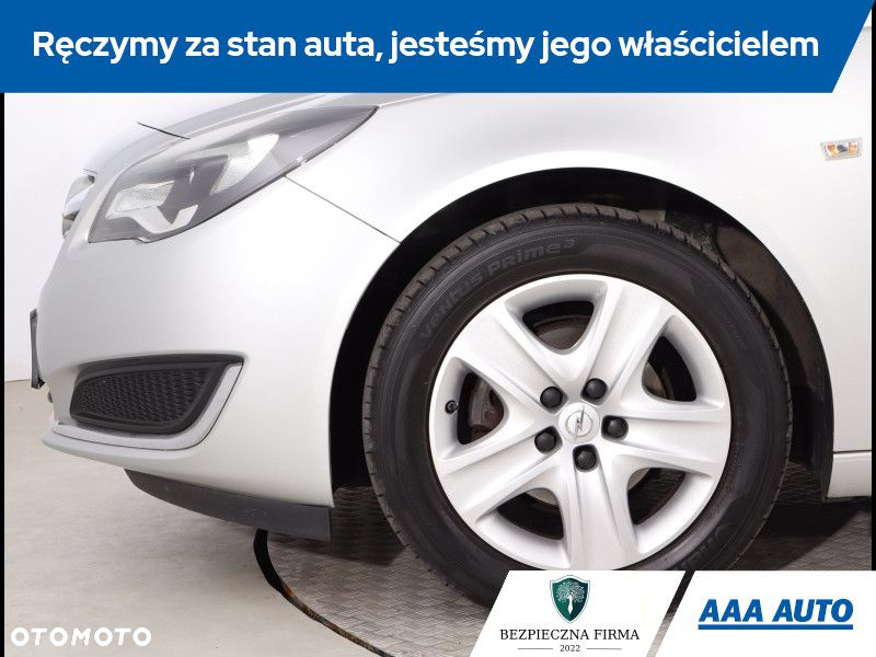 Opel Insignia - 16