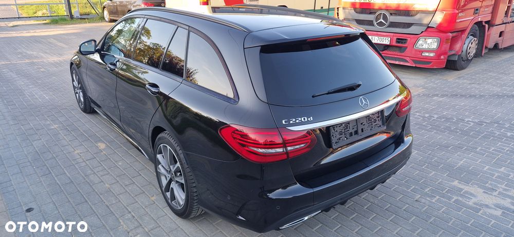 Mercedes-Benz Klasa C 220 d T 9G-TRONIC AMG Line - 6