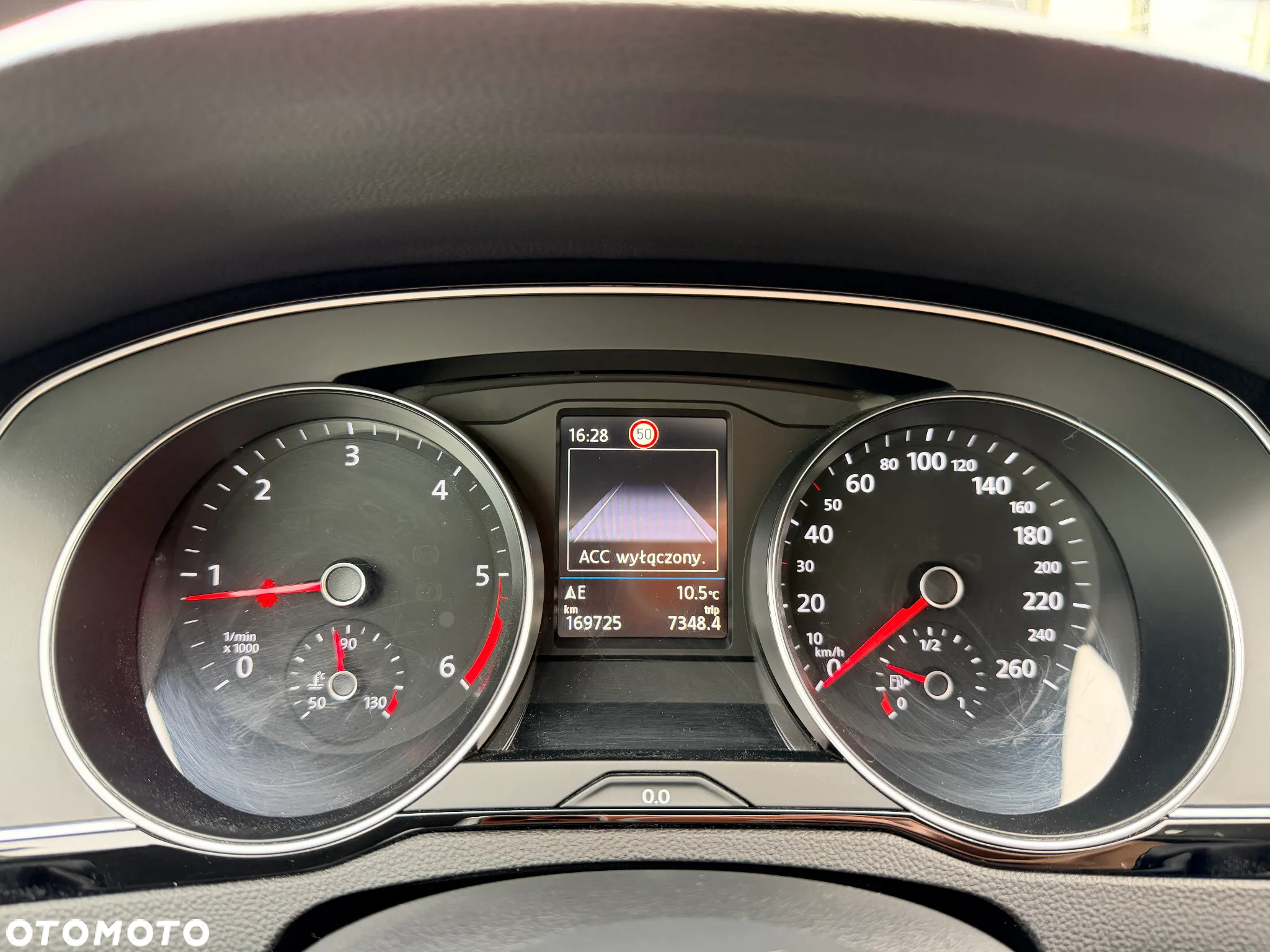 Volkswagen Passat 2.0 TDI EVO Business - 32