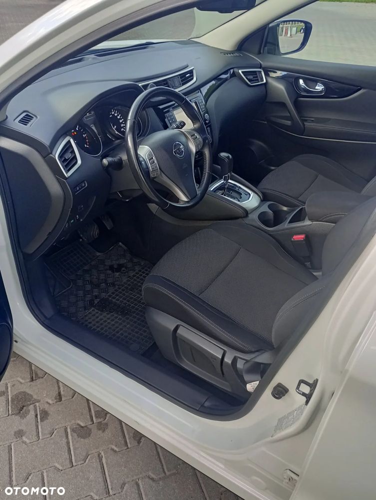 Nissan Qashqai - 14