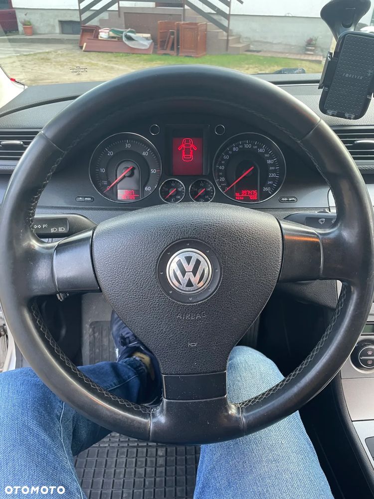 Volkswagen Passat 2.0 TDI Comfortline - 6