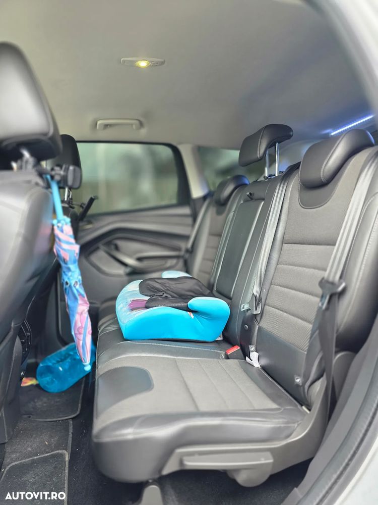 Ford Kuga 2.0 TDCi Powershift 4WD Titanium - 13