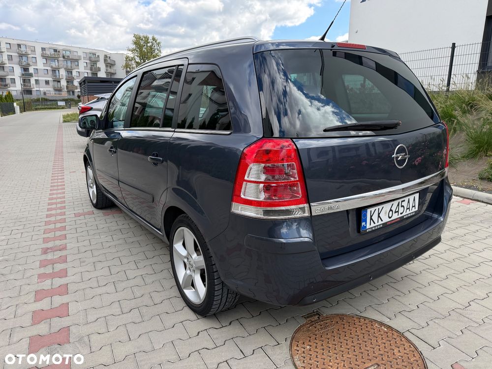 Opel Zafira - 4