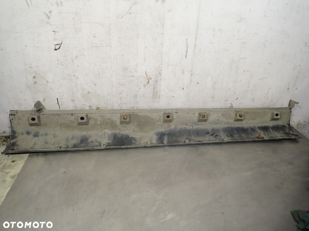 LISTWA PROGOWA ZEWNĘTRZNA SUZUKI SX4 1.9 - 2