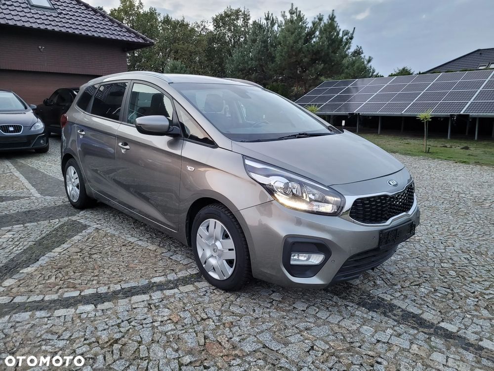 Kia Carens