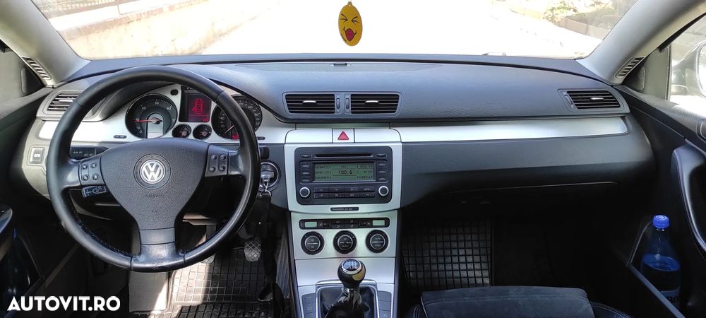 Volkswagen Passat - 8