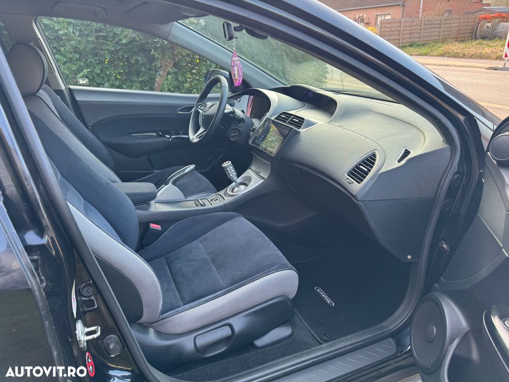 Honda Civic 1.8 TypeS Plus - 7
