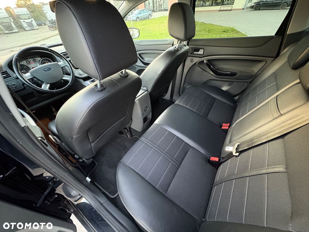 Ford Kuga 2.0 TDCi 4x4 Individual - 11