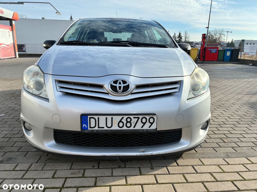 Toyota Auris - 5