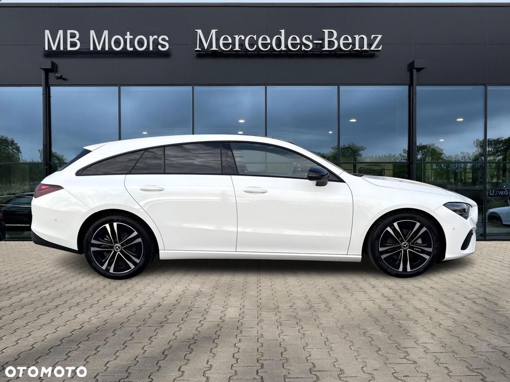 Mercedes-Benz CLA - 4