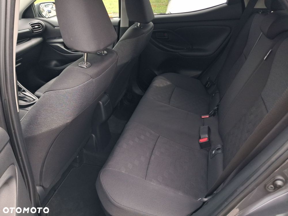 Toyota Yaris Hybrid 1.5 Style - 12