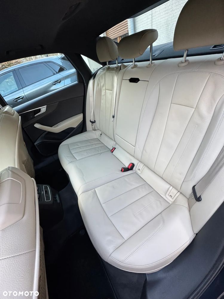 Audi A4 Limousine 2.0 TFSI ultra S tronic sport - 13
