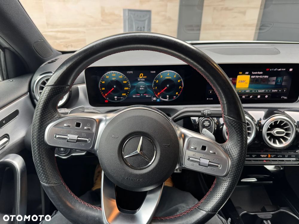 Mercedes-Benz Klasa A 180 AMG Line 7G-DCT - 16