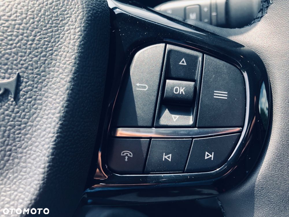 Ford Transit Custom Van Limited 2.0 170KM  FWD - 13