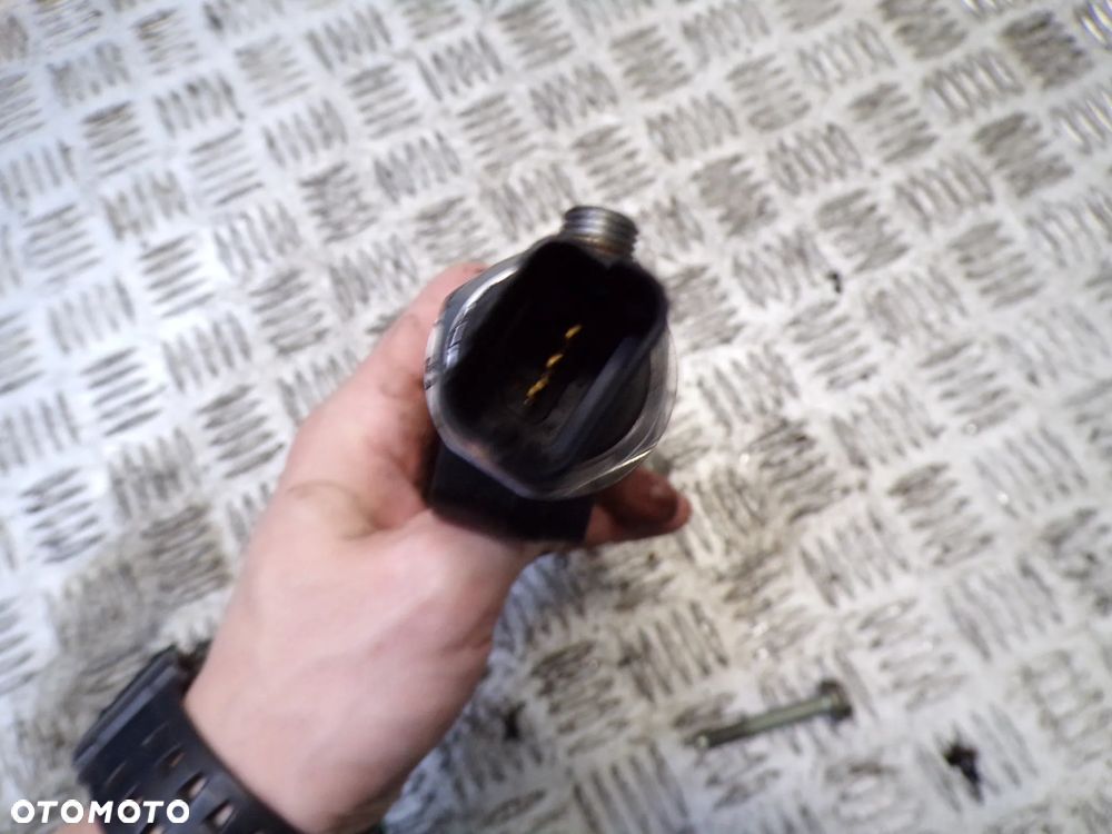 LISTWA WTRYSKOWA PEUGEOT CITROEN 96425033.80 - 3