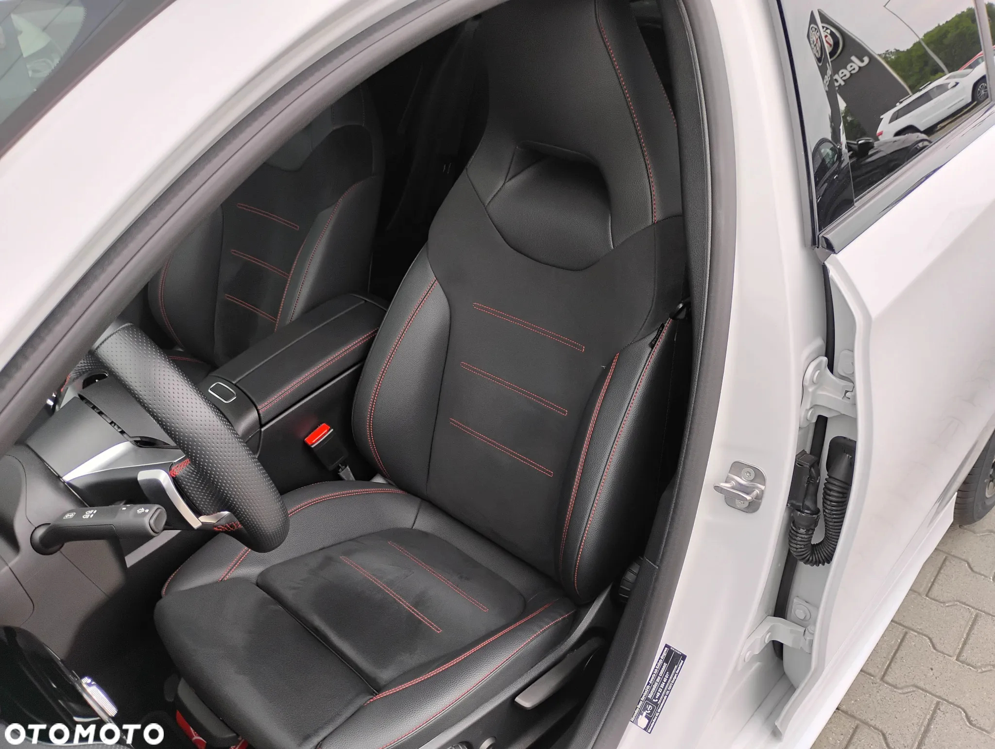 Mercedes-Benz Klasa A 200 AMG Line 7G-DCT - 11