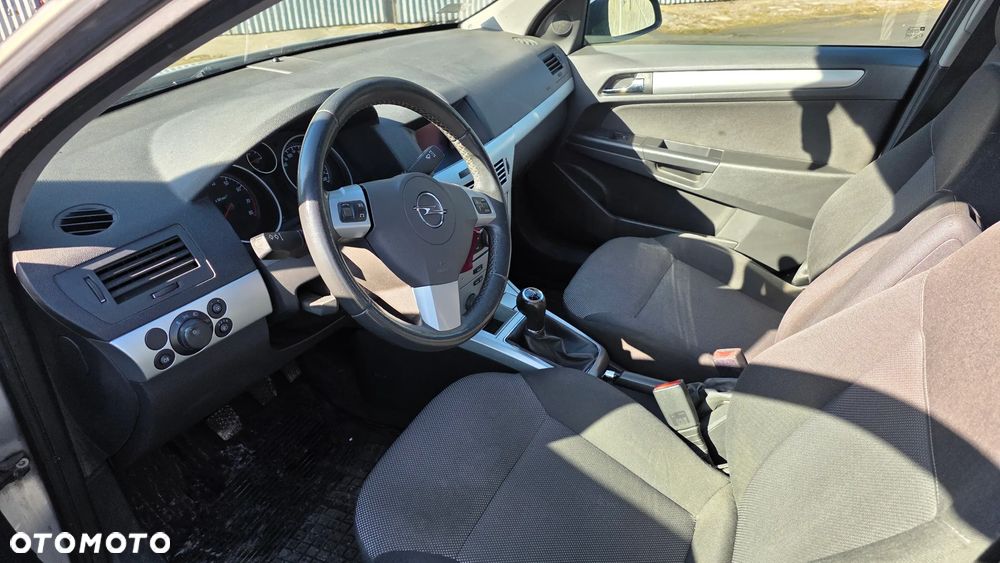 Opel Astra 1.6 - 12