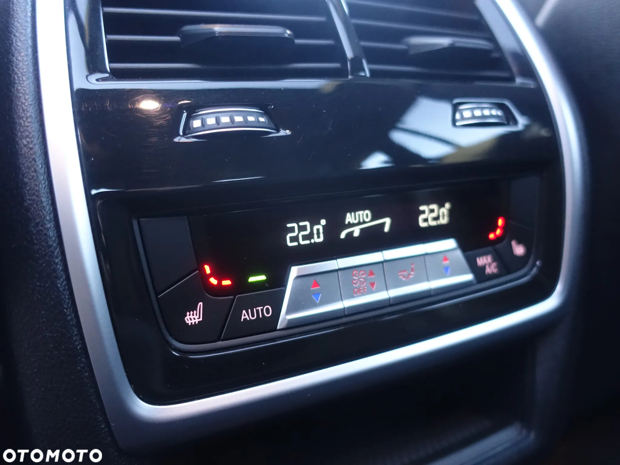 BMW X6 xDrive30d mHEV - 34