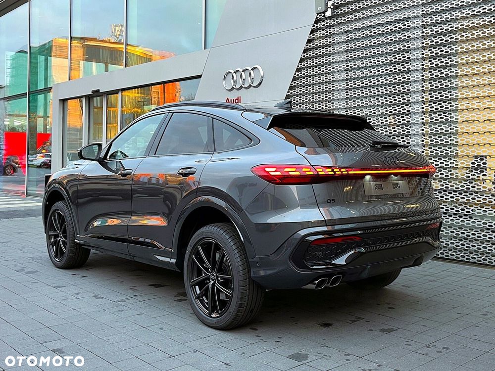 Audi Q5 Sportback - 9