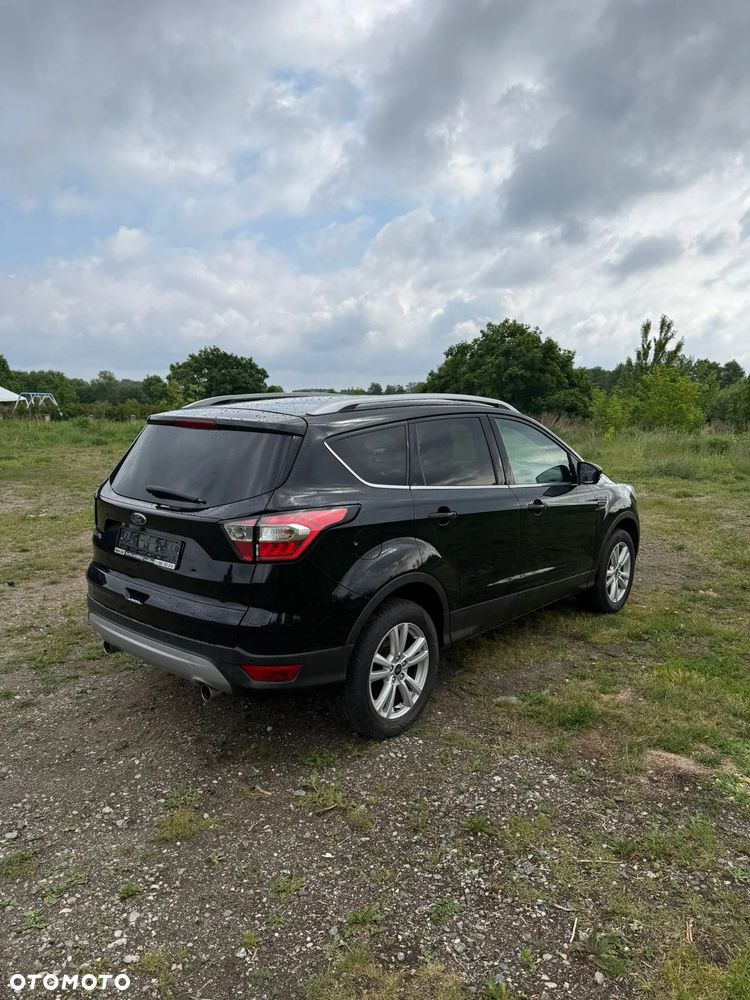 Ford Kuga 1.5 EcoBoost 2x4 Trend - 3