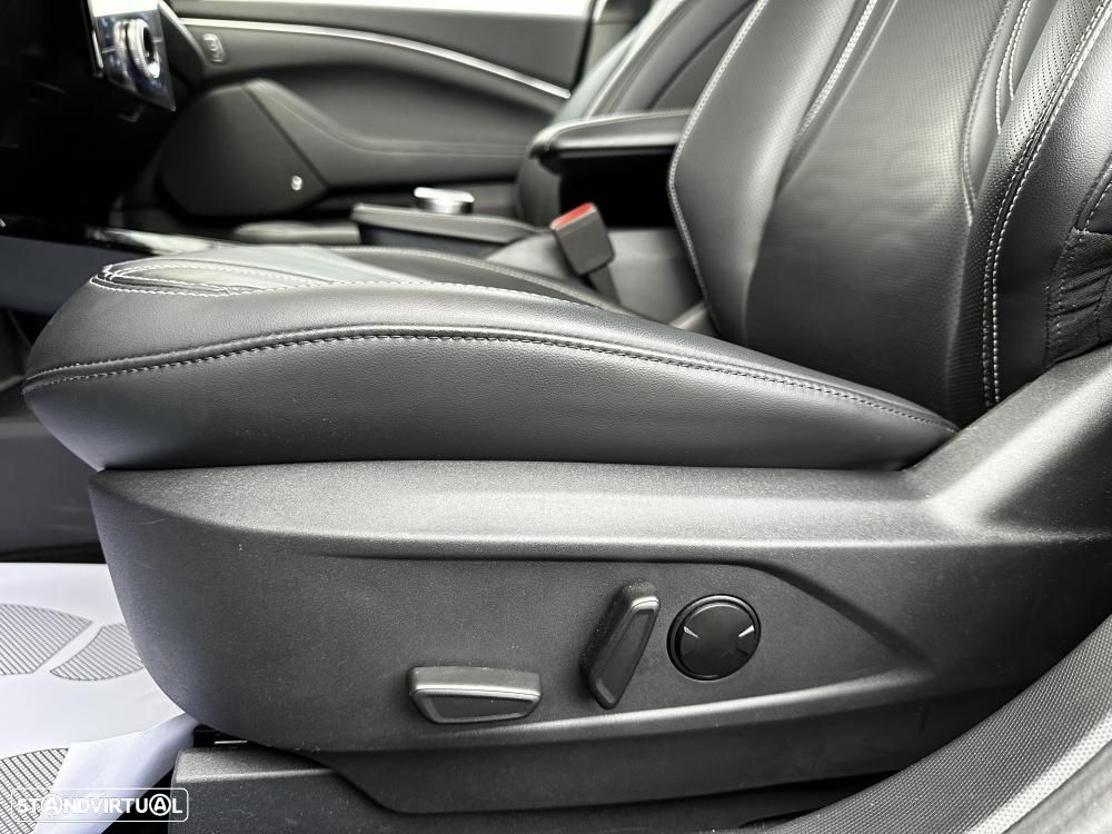 Ford Mustang Mach-E Standard - 20