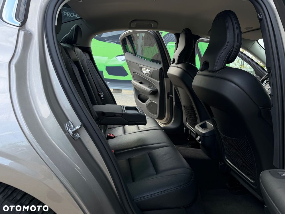 Volvo S60 - 32