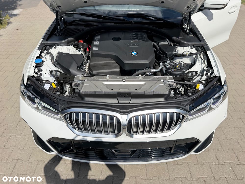 BMW Seria 3 320i M Sport - 31