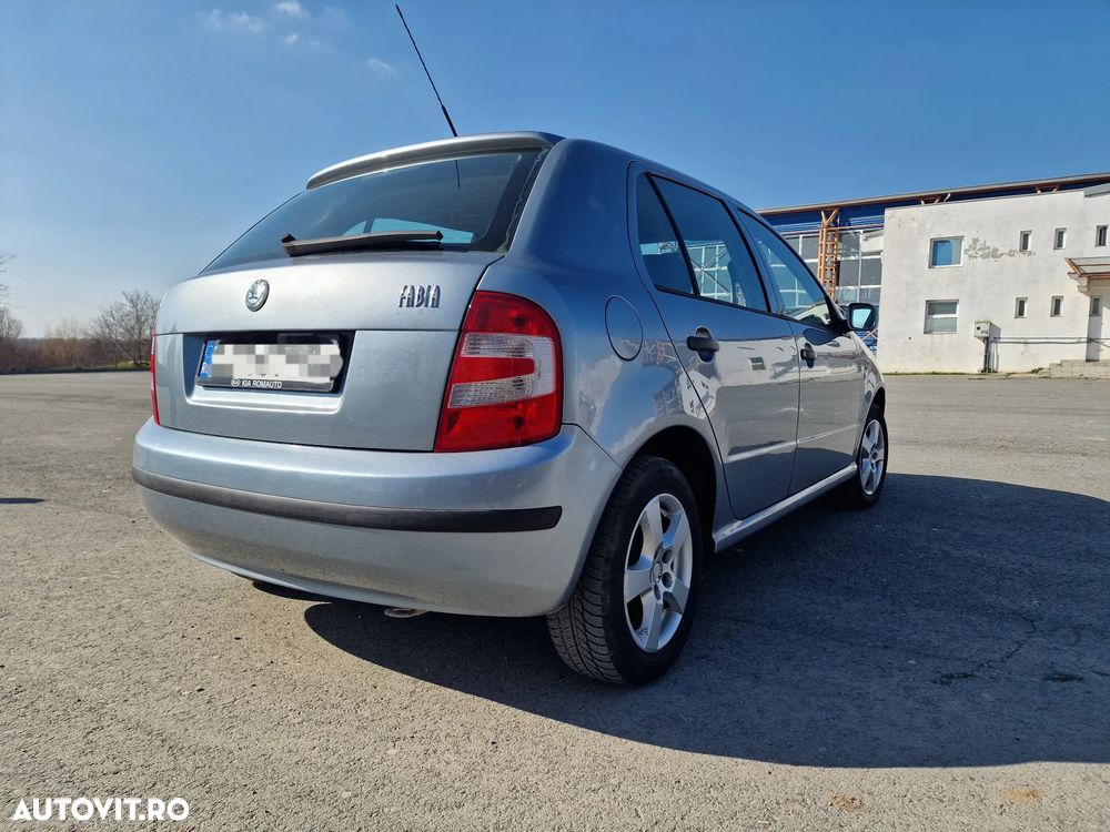 Skoda Fabia - 8