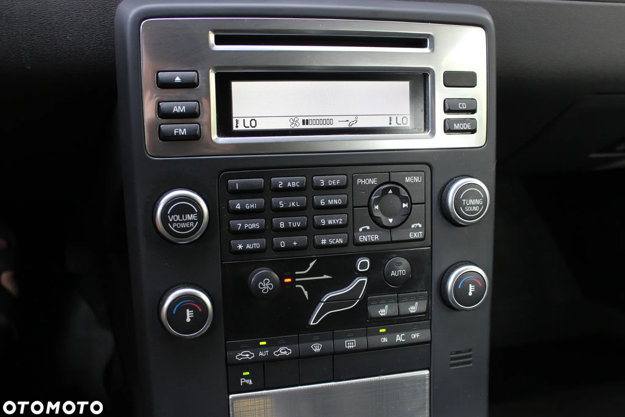 Volvo V70 2.0 Momentum - 19
