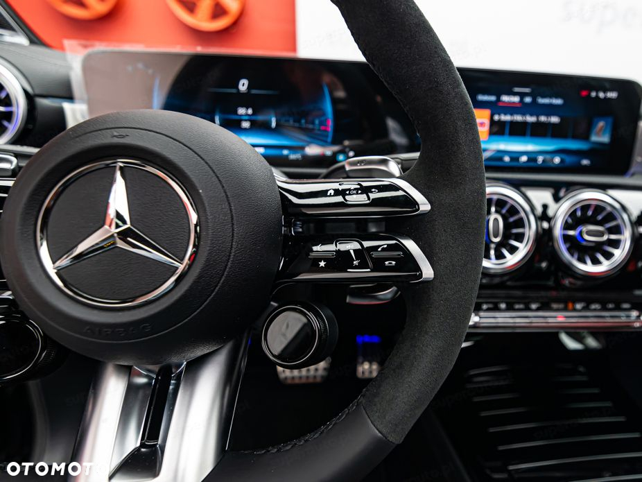 Mercedes-Benz Klasa A 45 S AMG 4-Matic 8G-DCT - 16