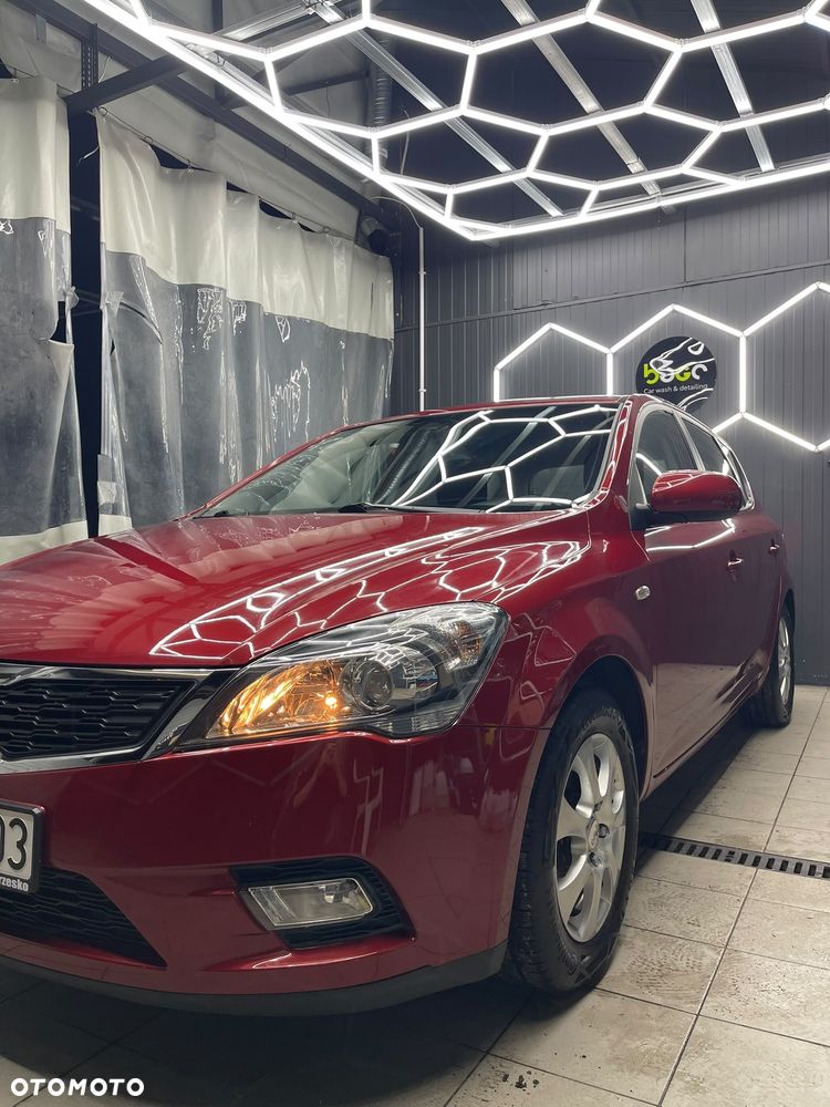 Kia Ceed - 18