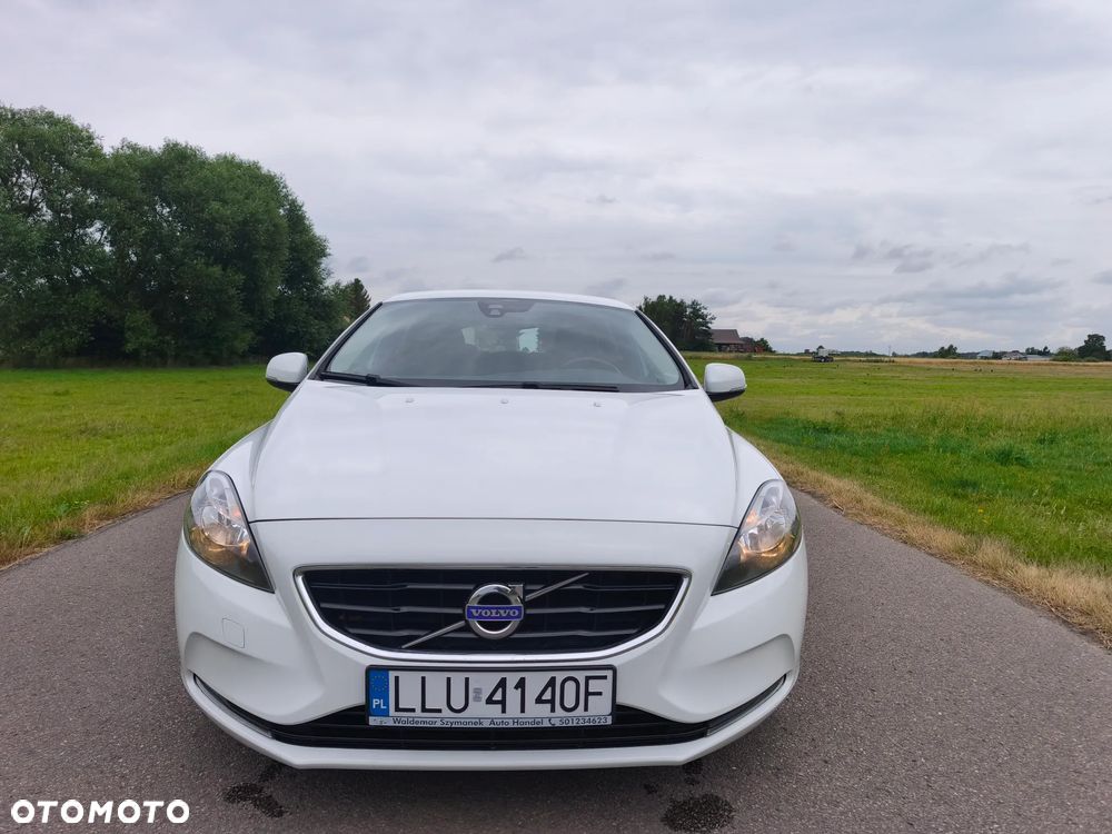 Volvo V40 D2 Momentum - 3