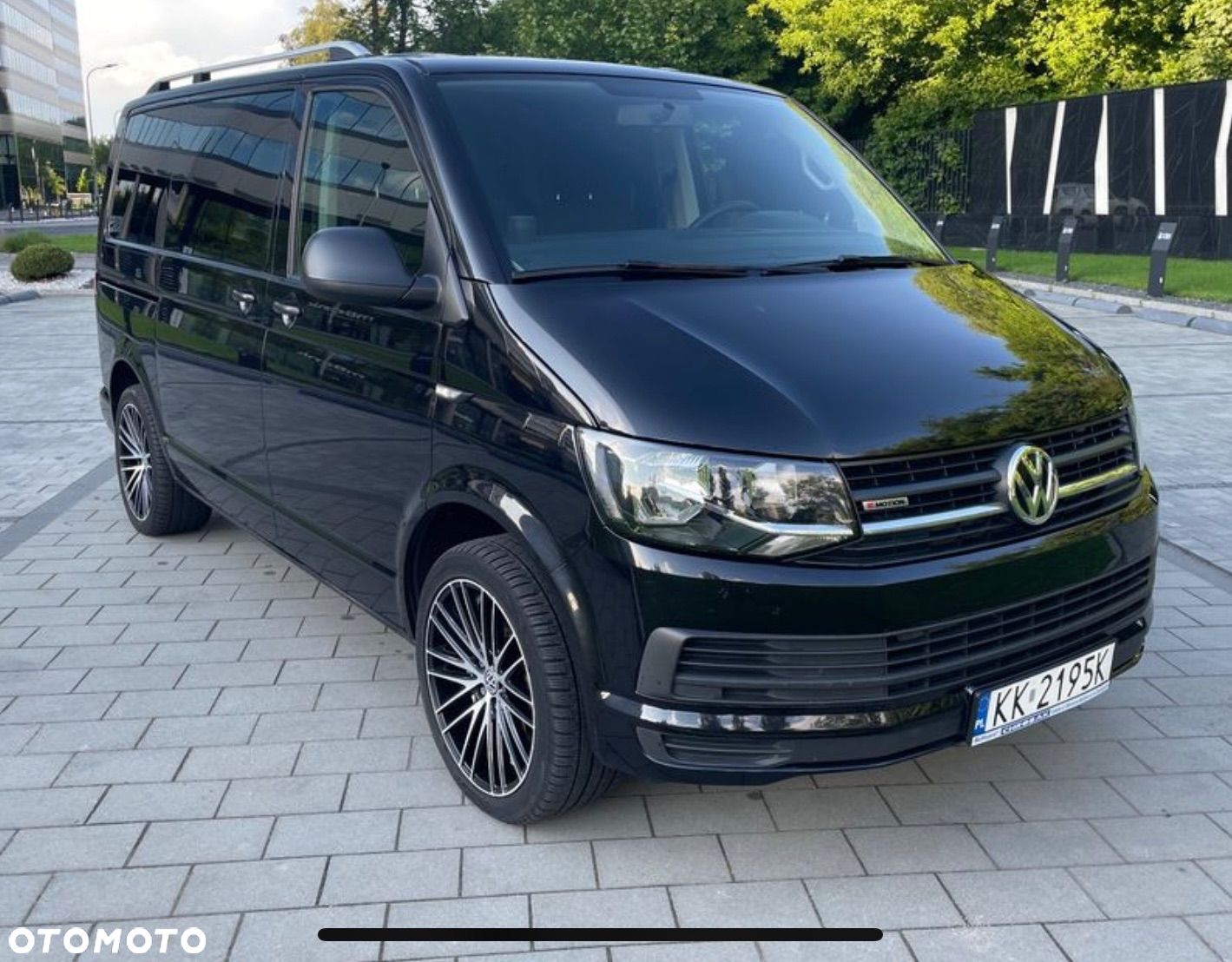 Volkswagen Transporter - 1