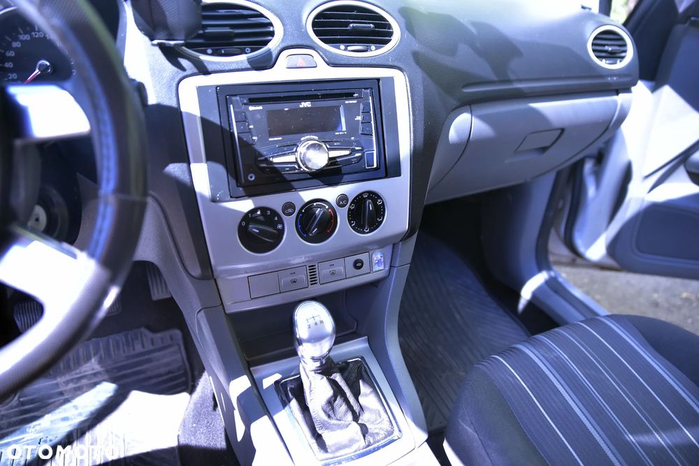 Ford Focus 1.6 TDCi Trend - 24