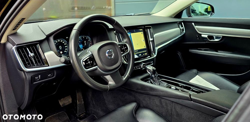 Volvo V90 T5 Momentum - 33