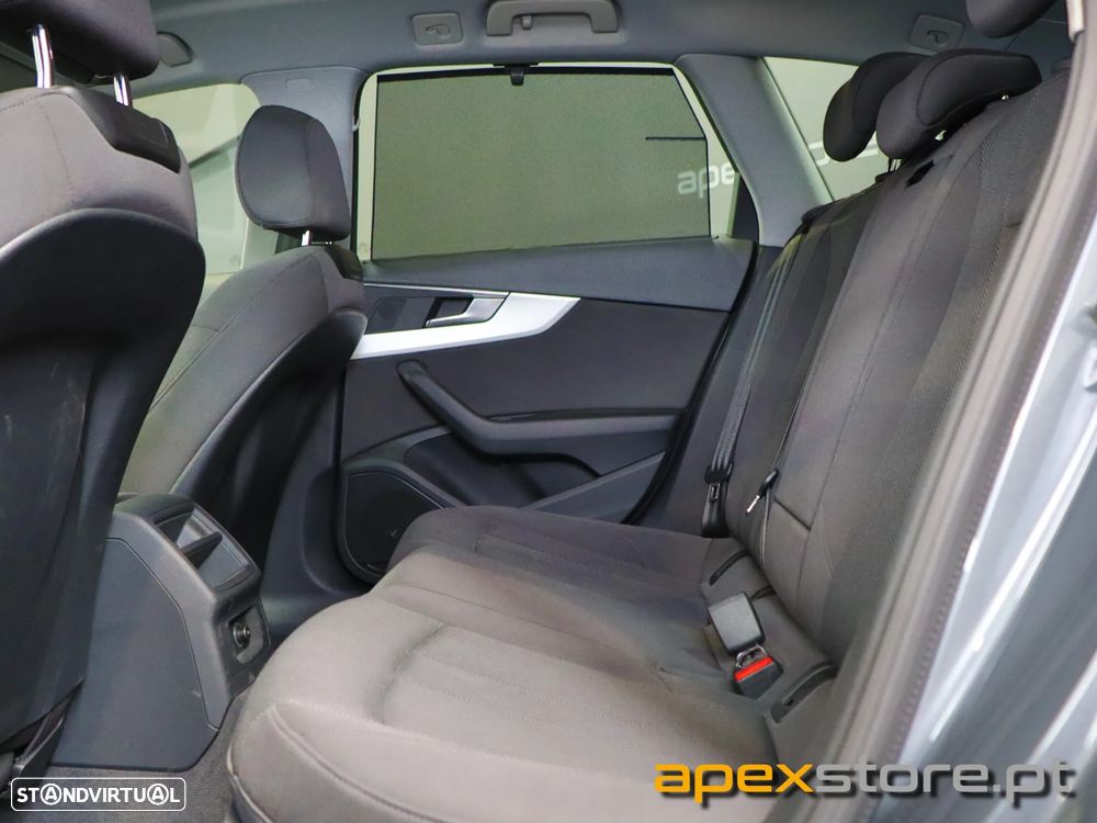 Audi A4 Avant 2.0 TDI Advance S tronic - 8