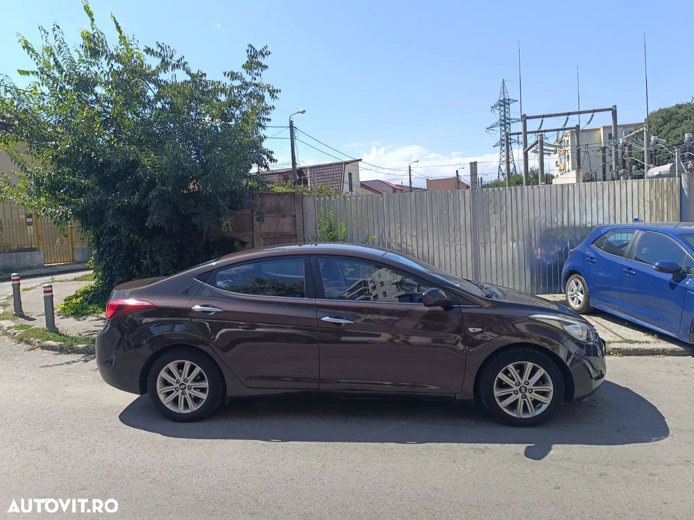 Hyundai Elantra 1.6 MPi Aut. Exclusive - 12