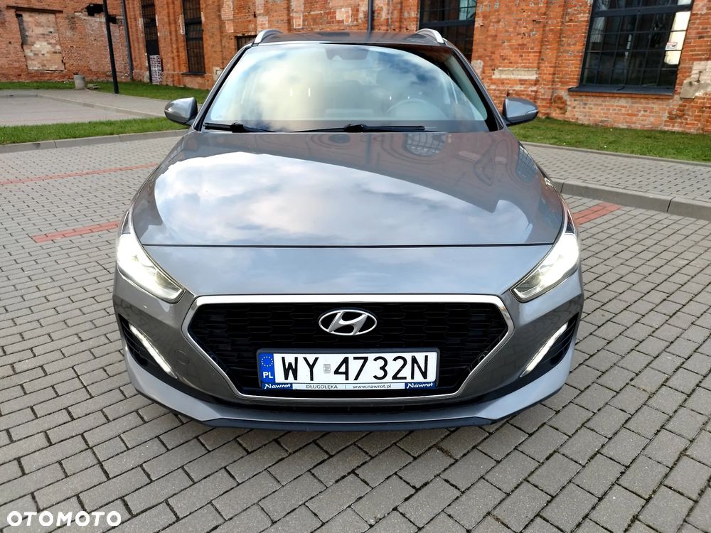 Hyundai i30 1.6 D Comfort - 10