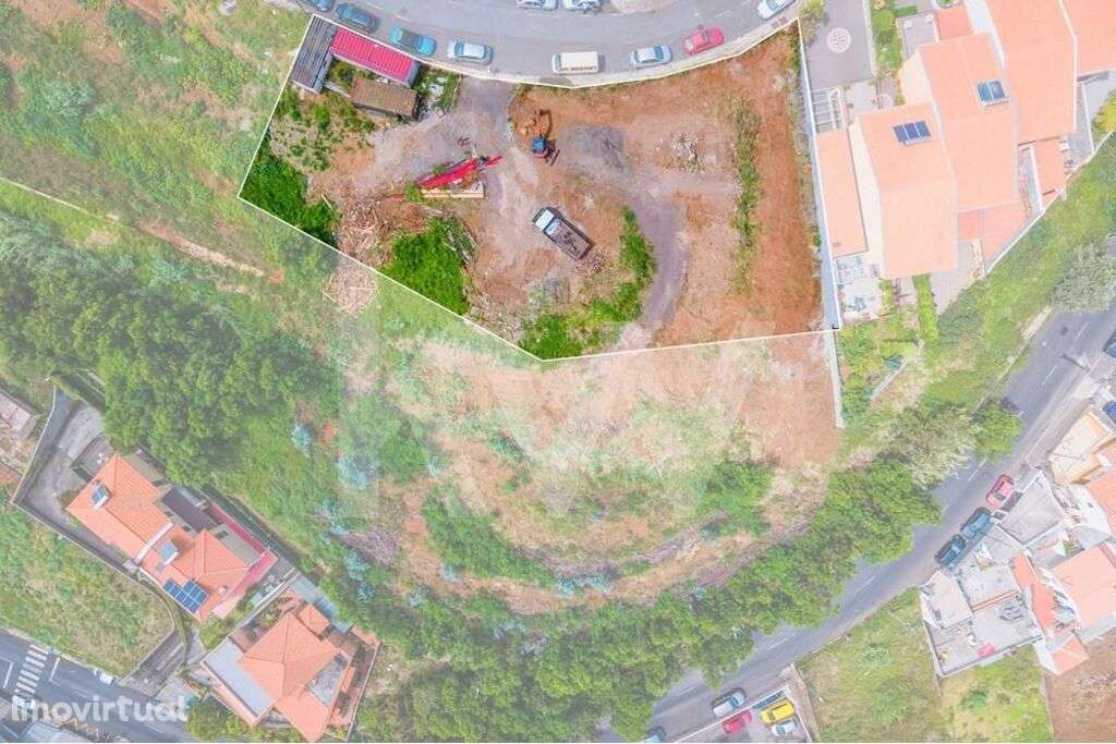 Lote de terreno com 1350m2, localizado no Funchal,  Santo António | Co - Grande imagem: 2/18