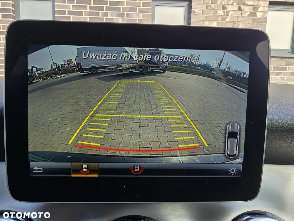 Mercedes-Benz GLA 200 7G-DCT AMG Line - 31