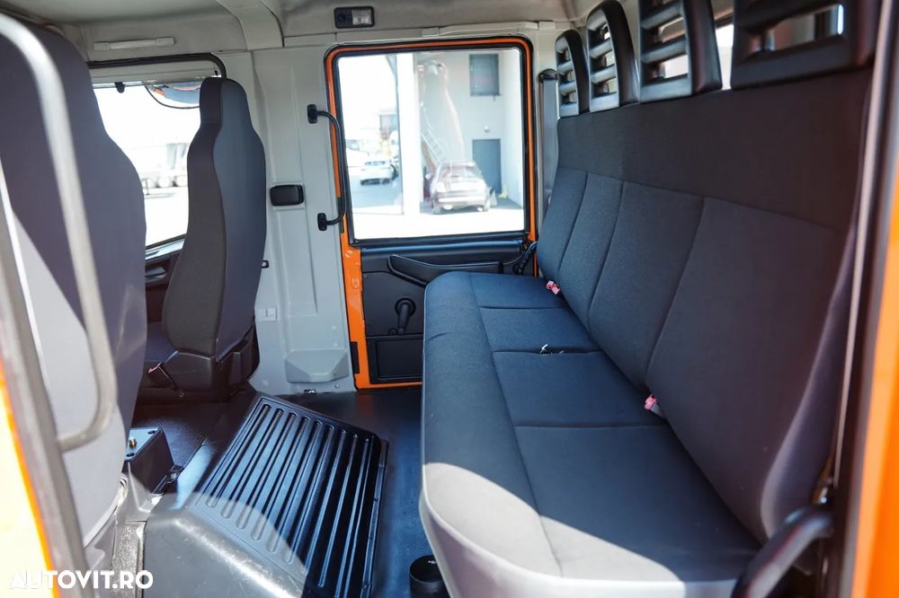 Iveco EUROCARGO / REMORCA AUTO HIDRAULICĂ / PLATFORMĂ - 6 M / REMORCA DUPĂ CU 6 LOCURI / TRONIU / EURO 6 - 36