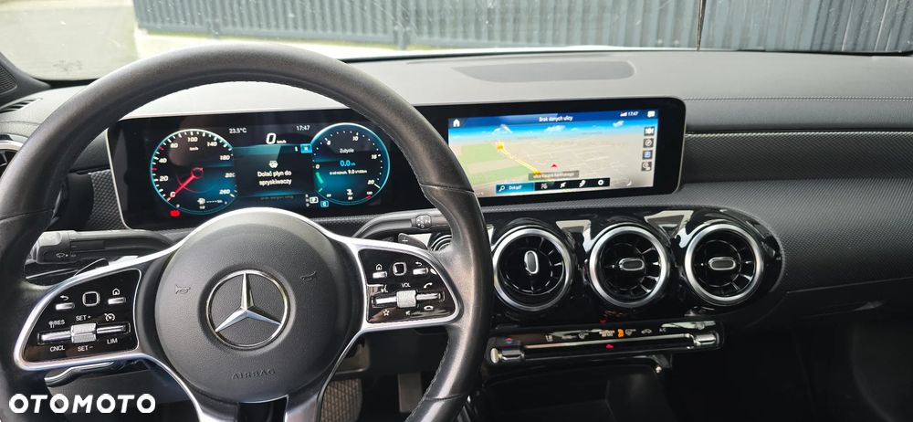 Mercedes-Benz CLA 180 d AMG Line 7G-DCT - 16