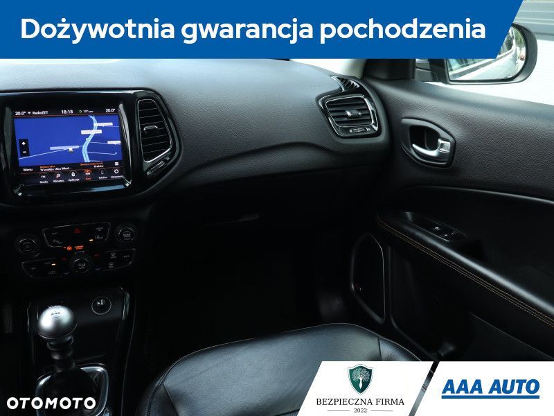 Jeep Compass - 10